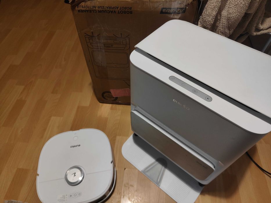 Robot sprzątająco - mopujący Eureka J12