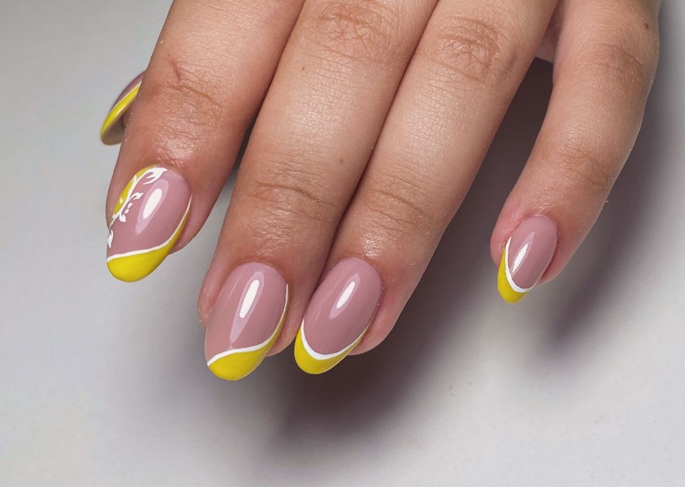 Манікюр/Педикюр/Нарощення вій