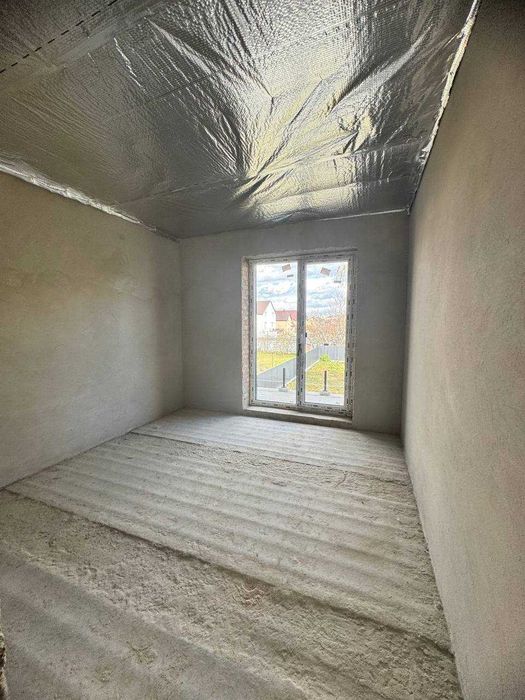 Продаж сучасного дуплексу з земельною ділянкою у Крихівцях