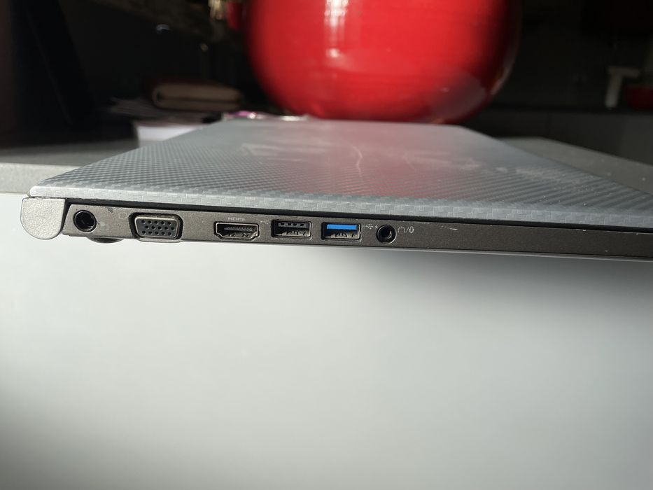 Portátil Toshiba Tecra i5 8gb ssd 256gb [oferta rato sem fios]