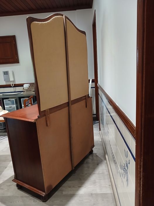 Comoda de quarto com espelho