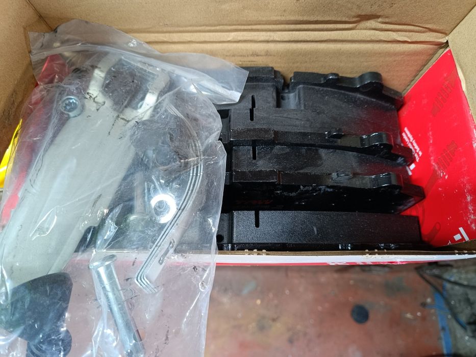 Гальмівні колодки Даф 105