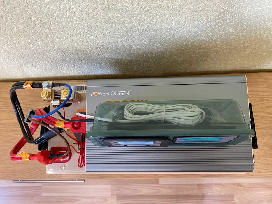 Система резервного живлення Power Queen 2000 W 3580 Wh (Німеччина)