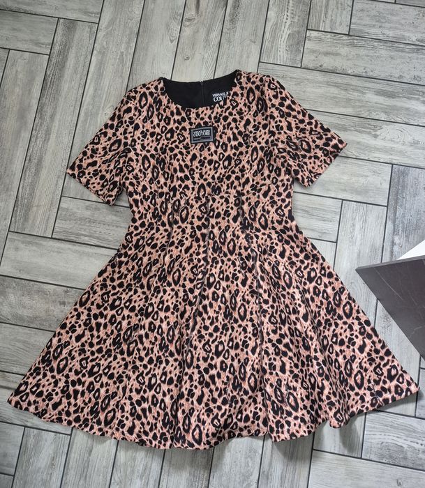 Versace Jeans Couture sukienka M gratis intimissimi  krem