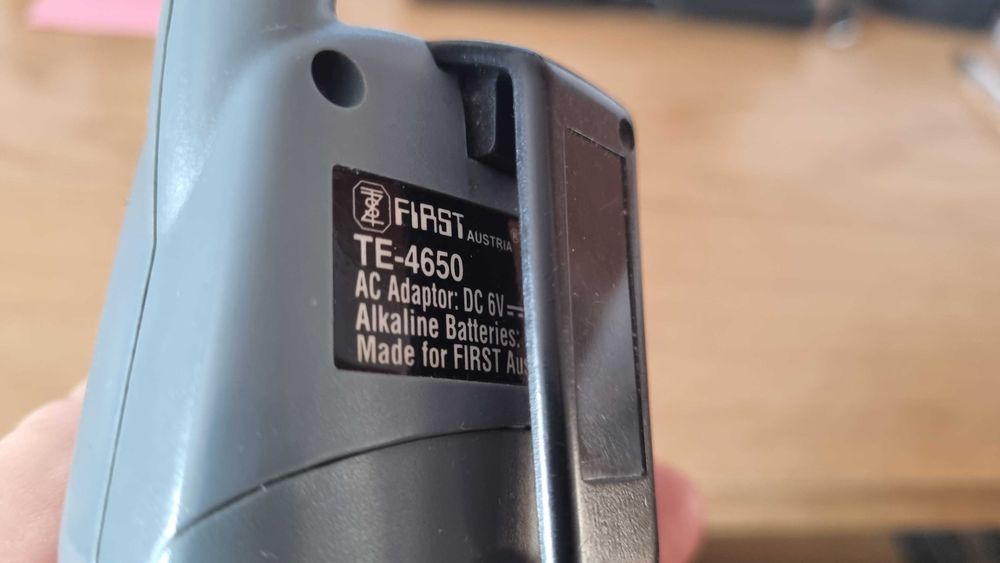 Radiotelefon 2 sztuki Walkie-Talkie First Austria dla kolekcjonera.