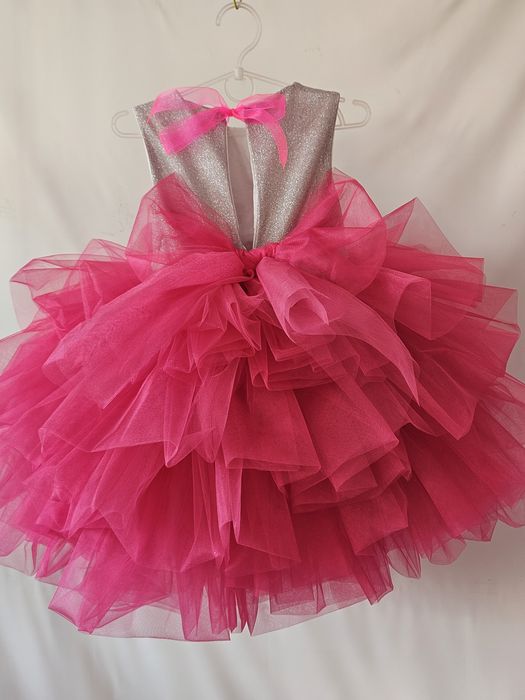 Платье на девочку 5-6 лет пышное малинка утриник в садик роза квітка