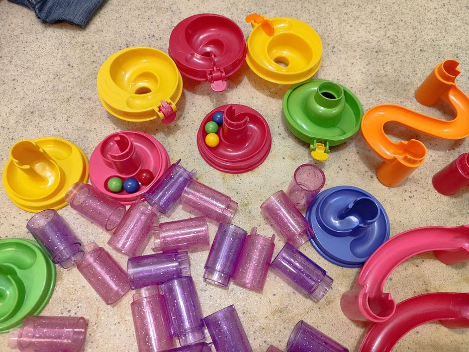 Детский конструктор башня