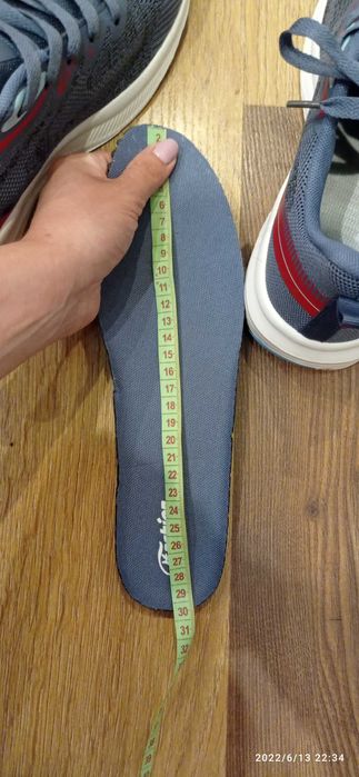 Кроссовки , кросівки , красовки