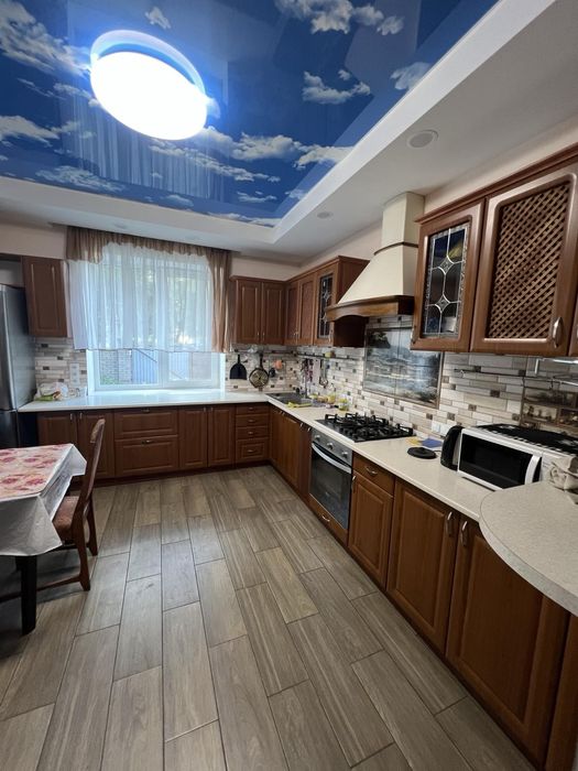 Продаж частини будинку