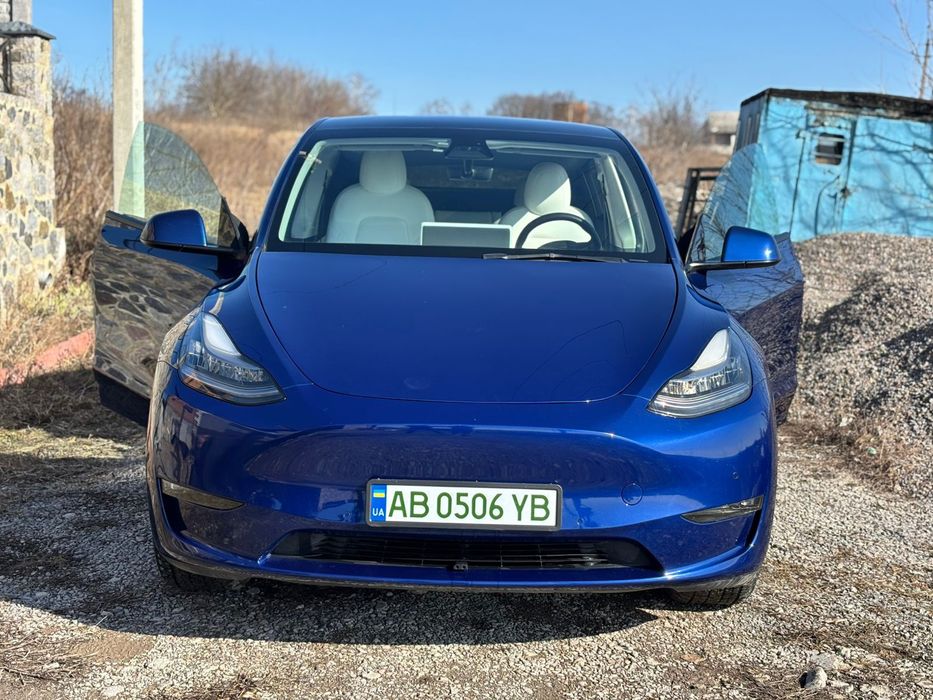 Tesla Model Y, 2021