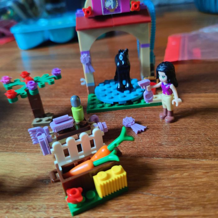 Klocki zestawy mix Lepin Friends 41127