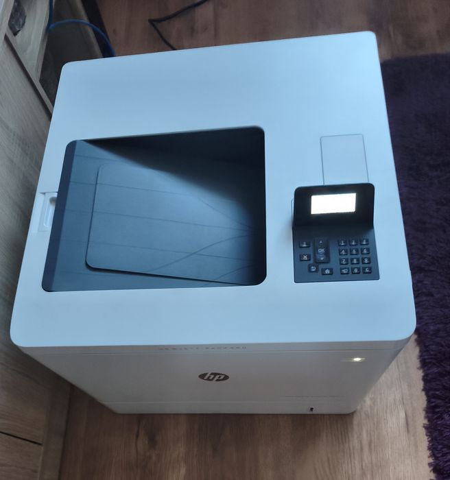 Sprzedam uzywaną drukarkę HP laser Jet M552 z automatycznym drukiem dwustronnym