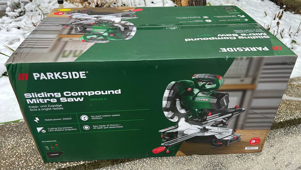 Pilarka piła ukosowa z posuwem Parkside PZKS 2000W 254 A1 Ukośnica