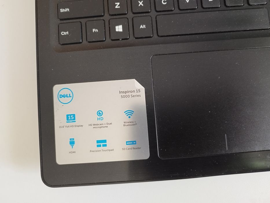 Laptop Dell Inspiron 75F001
