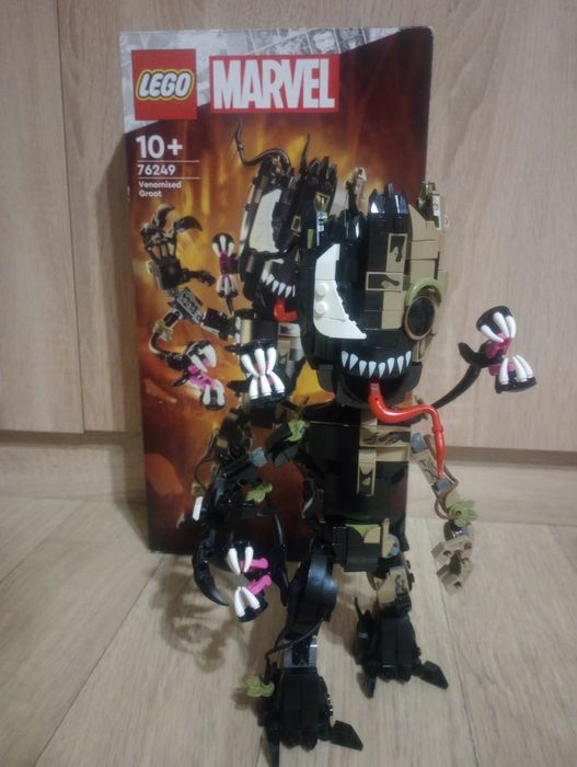 Lego Venomised Groot