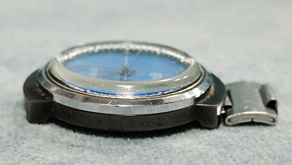 Годинник наручний Ракета - вінтаж СРСР з 90-х механізм 2609.НА