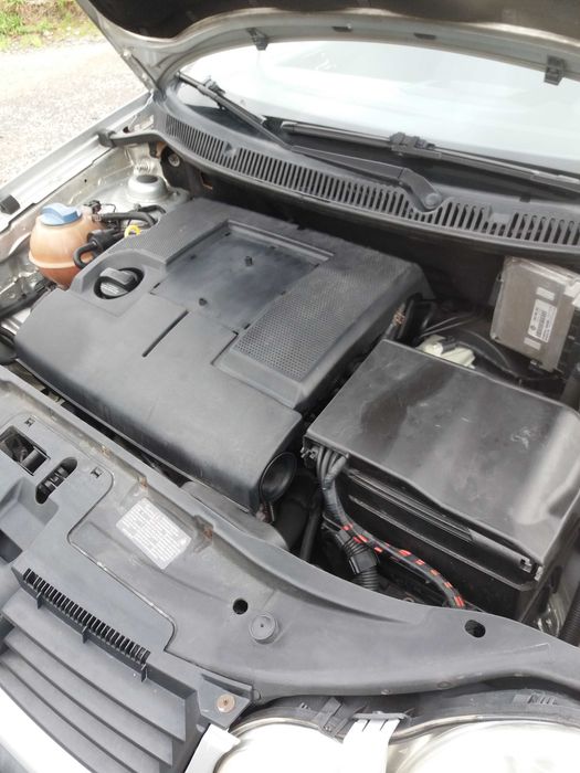 VW Polo 1.2  distribuição e embraiagem novas, S. de estacionamento trz