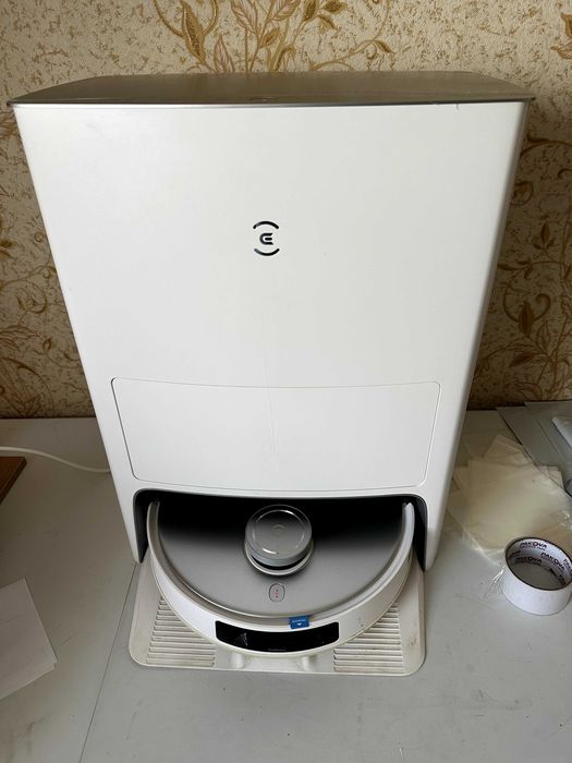 Robot sprzątający ECOVACS DEEBOT T20 OMNI
