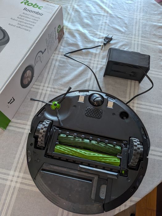 Robot Vacuum j7156