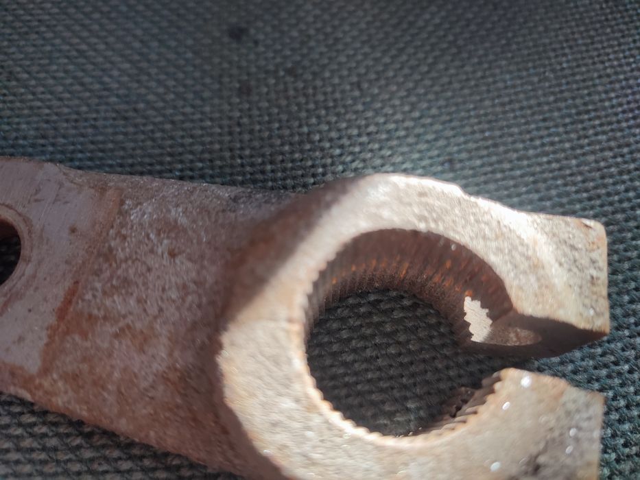 Вилка включения сцепления  двигатель МТЗ Д 245 ЗИЛ 5301   Газ 3309 МАЗ