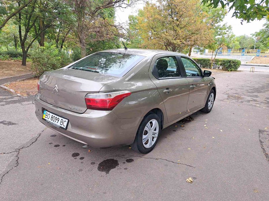 Продам экономное авто