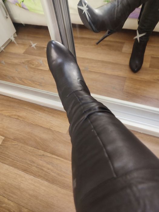 Кожа,новые! Сапожки крутые!!!