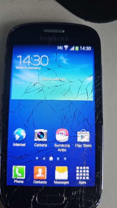 Samsung Galaxy Ace4 Samsung  lub J7