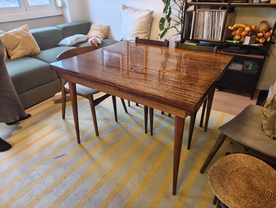 Mesa Olaio Vintage pés de palito extensível