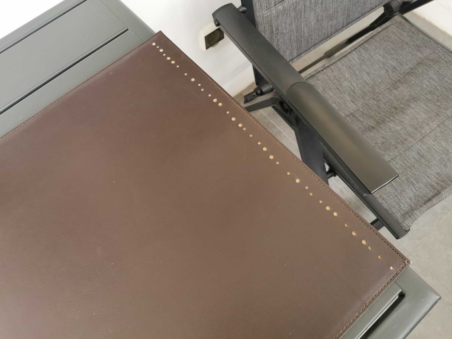 biurko na artykuły praktyczne VOX