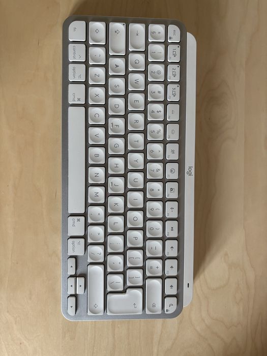 Logitech MX Keys Mini Mac Teclado sem fios Bluetooth