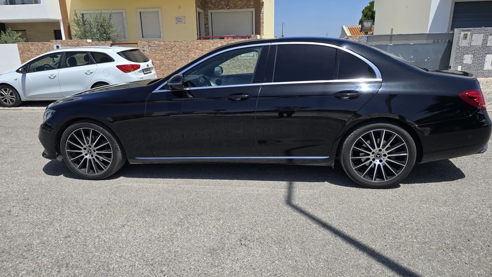 Mercedes-Benz E 220 — fotografia 5