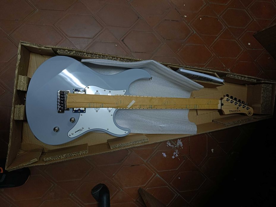 Електрогітара Yamaha Pacifica 112VM Gray (нова)