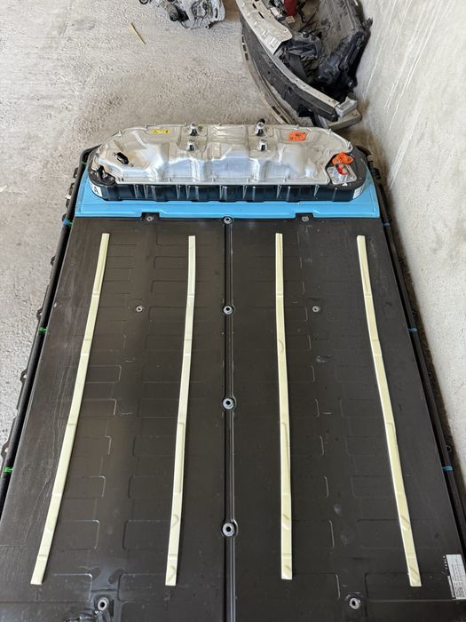 Батарея тесла у/3 82квт