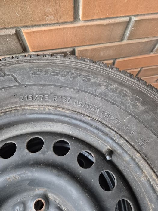 резина 215.75.16 C грузова Pirelli