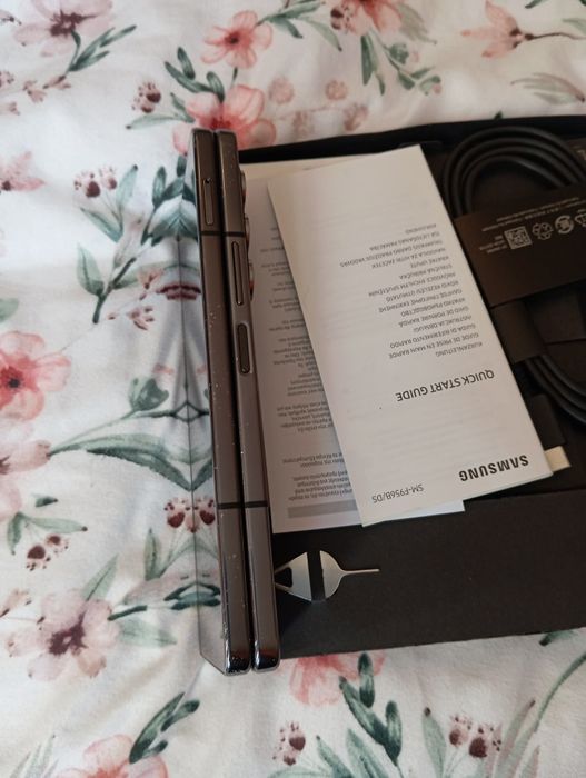 Samsung galaxy z fold 5 12/256
