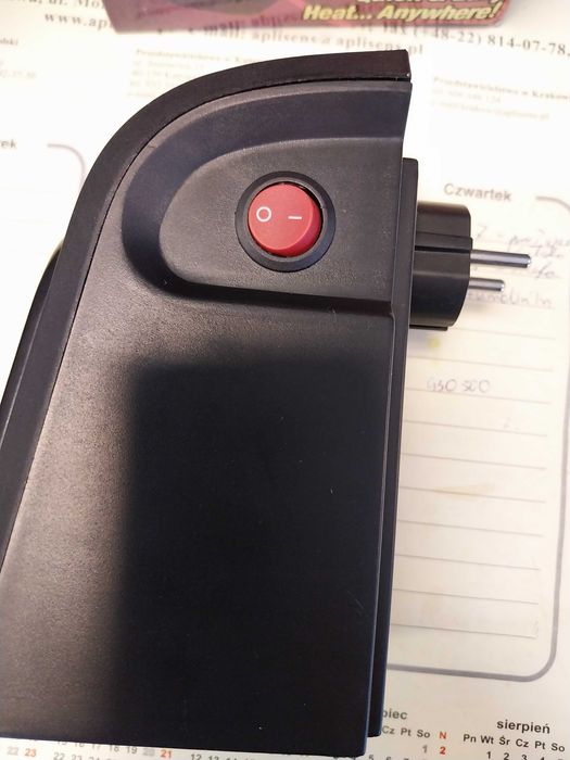 Elektryczny mini grzejnik.