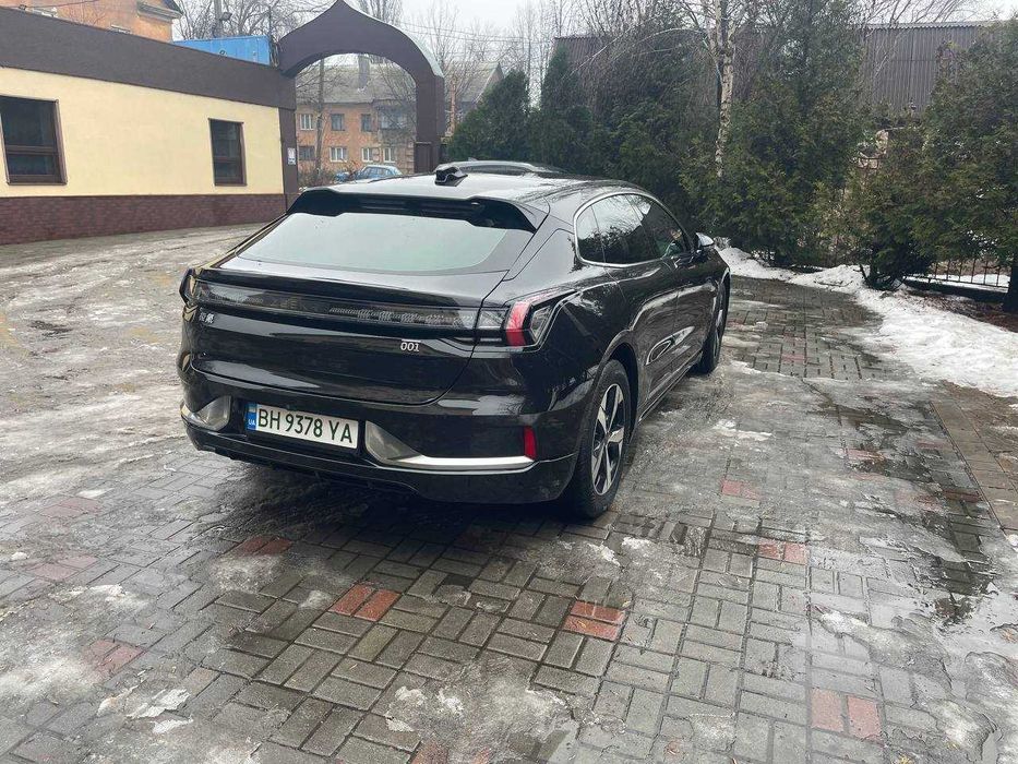 Продам Zeekr 001