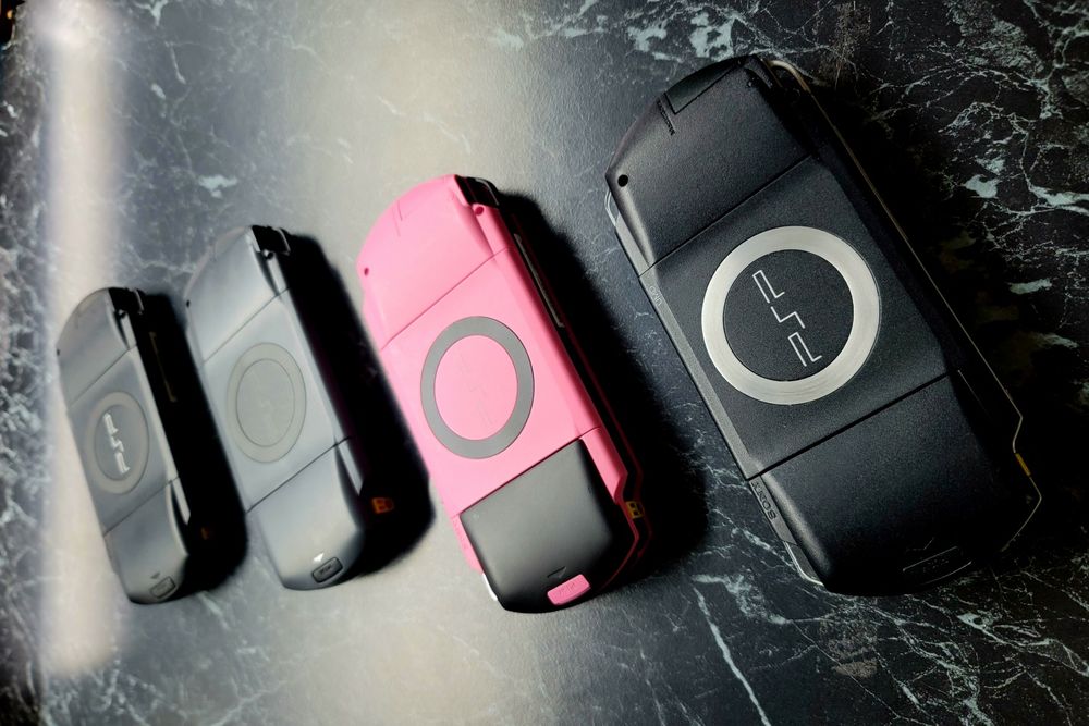 Sony  PlayStation PSP 1000 FAT