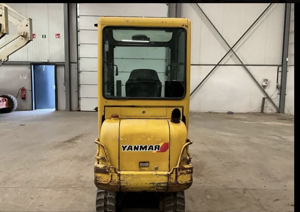 Mini giratoria yanmar