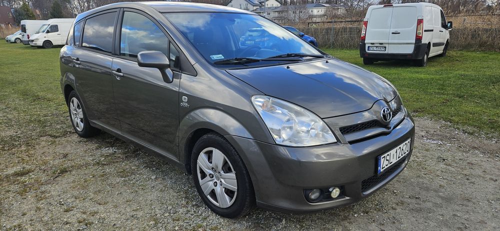 Toyota Corolla Verso 2.2 D   7 osobowa