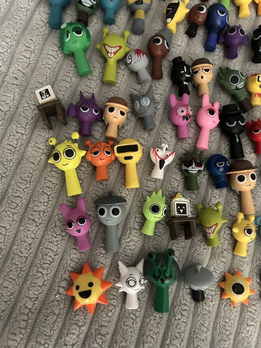 Спрункі фігурки 69 шт.