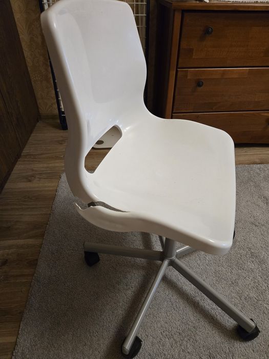 IKEA поворотний стілець