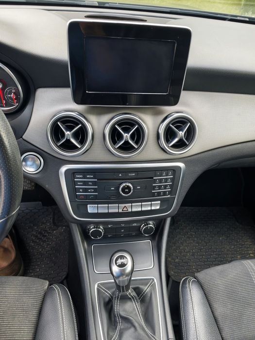 Mercado-Benz GLA 180D URBANN