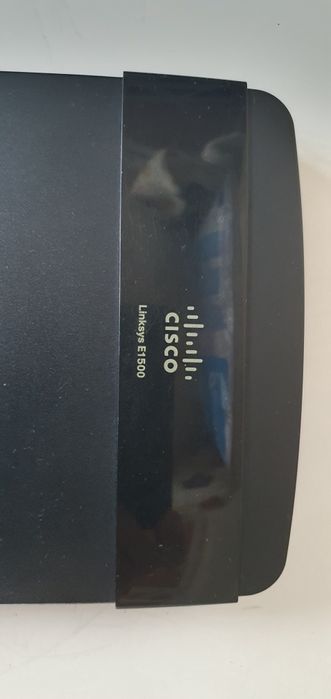 Маршрутизатор LINKSYS E 1500 .