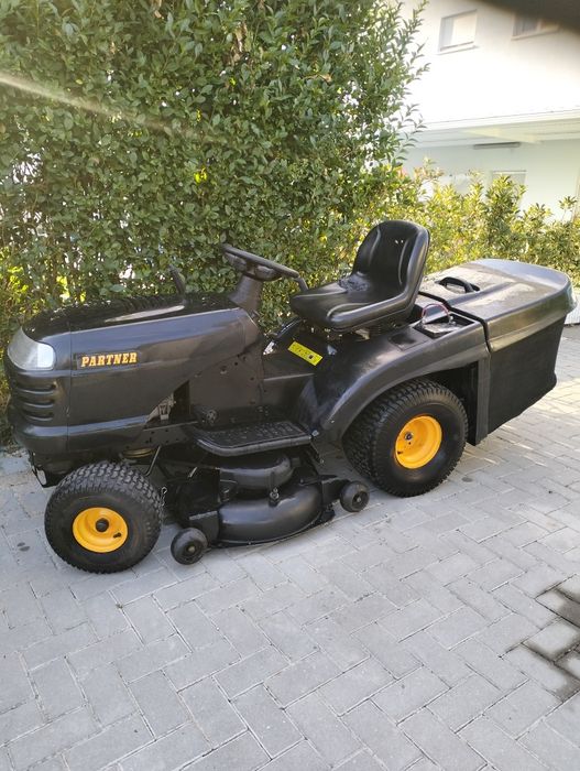 Trator corta relva 18cv