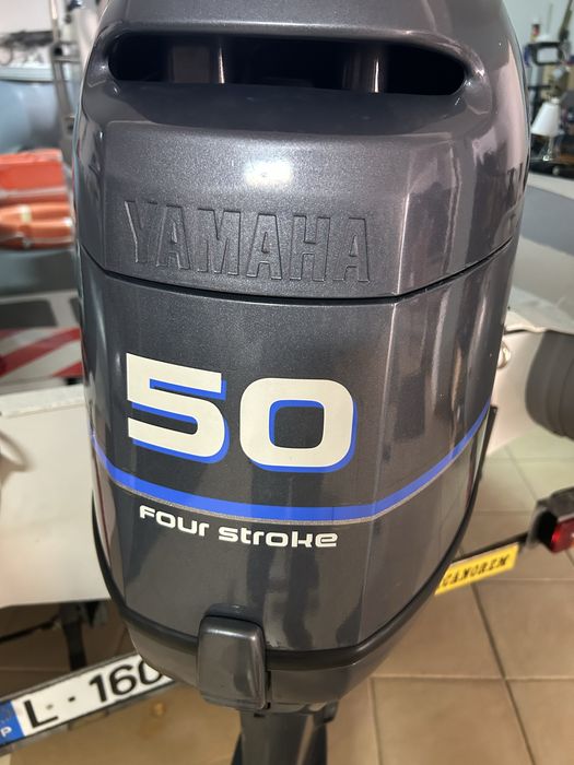 Motor Yamaha 50 CV