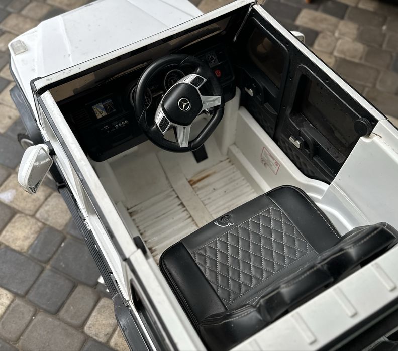 Дитячий електромобіль Mercedes-Benz G63 AMG Кубик