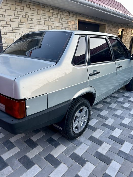 ВАЗ 21099 2001 Авто