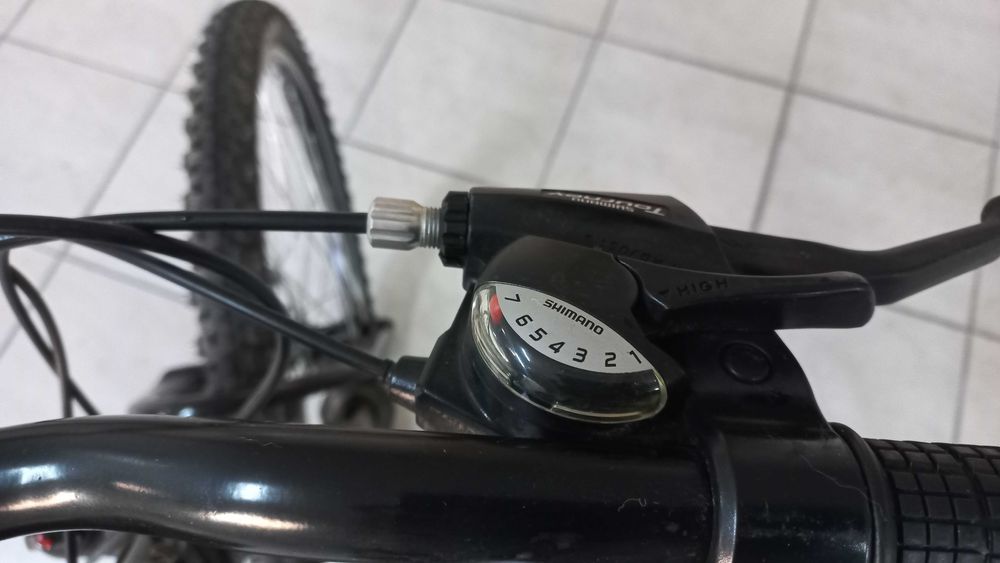 Bicicleta BTT TEAM com Suspensão Total e travões de disco – Excelente Oportunidade!