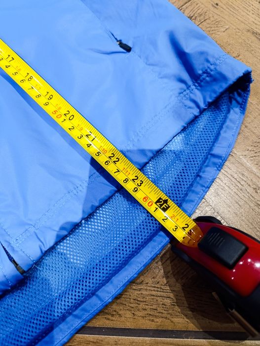 Chłopieca kurtka wiatrówka rozmiar L Nike